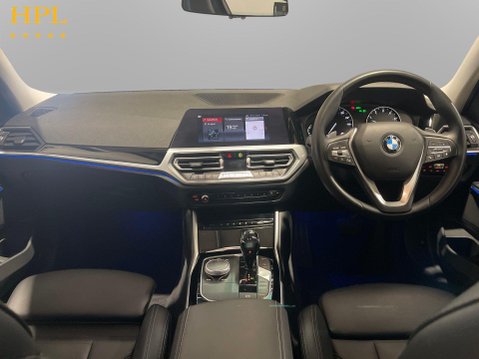 BMW 3 Series 2.0 320i Sport Saloon 4dr Petrol Auto Euro 6 (s/s) (184 ps) 19