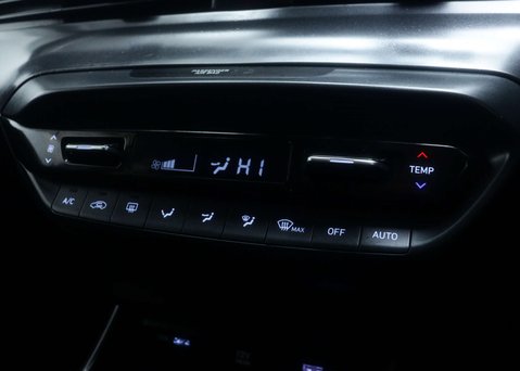 Hyundai BAYON 1.0 Bayon Premium TGDi MHEV Auto 5dr 32