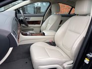 Jaguar XF 3.0d V6 Premium Luxury Saloon 4dr Diesel Auto Euro 5 (s/s) (240 ps) 9