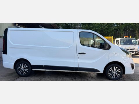 Vauxhall Vivaro 1.6 CDTi 2900 Sportive Panel Van 5dr Diesel Manual L2 H1 Euro 6 (120 ps) 8