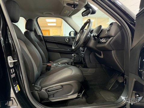 Mini Countryman 1.5 10kWh Cooper SE Classic Auto ALL4 Euro 6 (s/s) 5dr 56