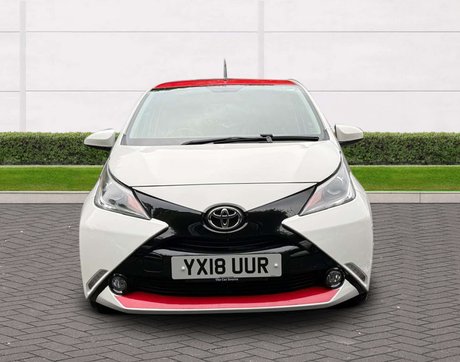 Toyota Aygo 1.0 Aygo X-Press VVT-i CVT 5dr 8