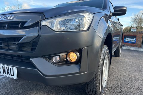 Isuzu D-Max Utility Single Cab 4x4 Pickup 19