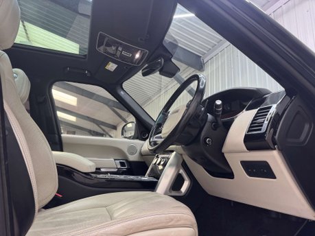 Land Rover Range Rover 4.4 Range Rover Vogue SE SDV8 Auto 4WD 5dr 4