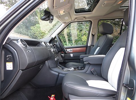 Land Rover Discovery SDV6 HSE Luxury 14