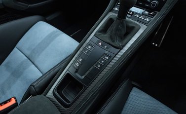 Porsche Cayman GT4 RS (718) 20