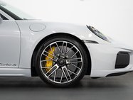 Porsche 911 3.6 T-Hybrid Turbo S Coupe 2dr Petrol Hybrid PDK 4WD Euro 6 (s/s) (711 ps) 38