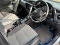 Toyota Auris VVT-I EXCEL HYBRID AUTO 12