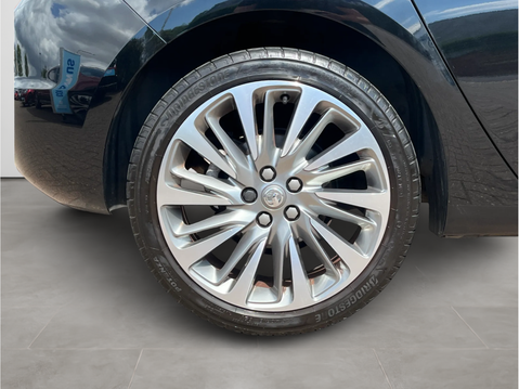 Vauxhall Astra 1.4T 16V 150 Griffin 5dr 11