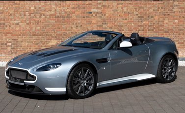 Aston Martin V12 Vantage S Roadster 6