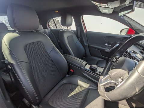 Mercedes-Benz A Class A 180 SPORT EXECUTIVE 13