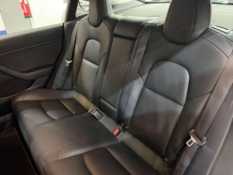 Tesla Model 3 (Dual Motor) Performance Saloon 4dr Electric Auto 4WDE (Performance Upgrade 39