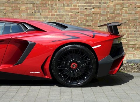 Lamborghini Aventador SV 7
