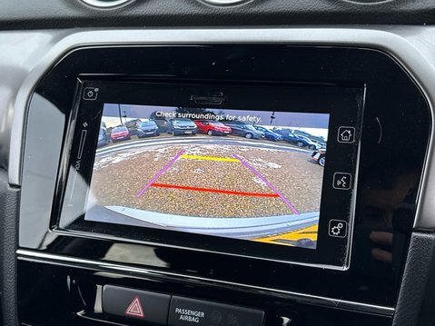 Suzuki Vitara SZ-T BOOSTERJET MHEV 21