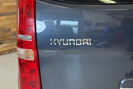 Hyundai I800 2.5 CRDi SE Nav MPV 5dr Diesel Manual Euro 6 (136 ps) 71