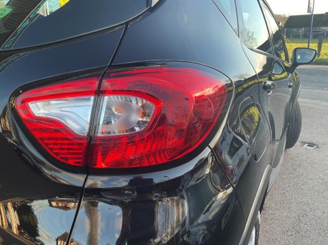 Renault Captur 1.5 dCi ENERGY Dynamique Nav Euro 6 (s/s) 5dr 37