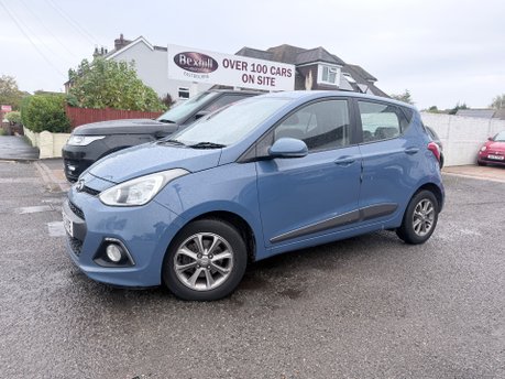 Hyundai i10 1.0 PREMIUM