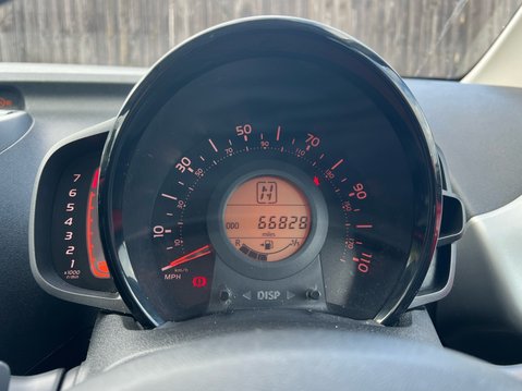 Toyota Aygo VVT-I X-PLAY X-SHIFT 11