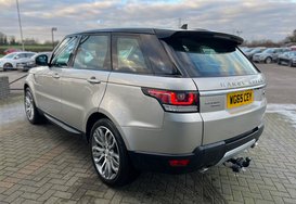 Land Rover Range Rover Sport 3.0 SDV6 HSE AUTO 10