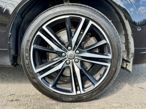 Volvo XC60 2.0 D4 R-Design Pro Auto AWD Euro 6 (s/s) 5dr 21