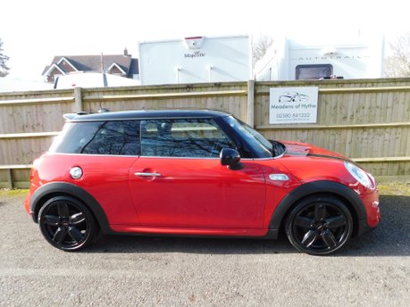 Mini Hatch COOPER S AUTOMATIC 3dr 3