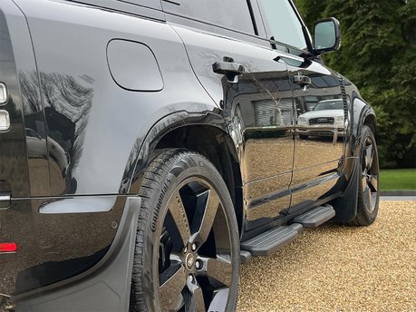 Land Rover Defender V8 26