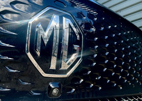 MG ZS EV 51kWh TROPHY CONNECT 4