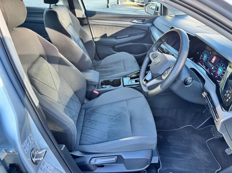 Volkswagen Golf STYLE ETSI DSG 15