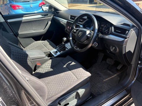 Skoda Superb SE TDI DSG 16
