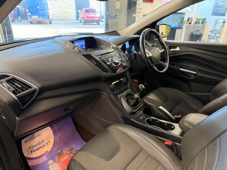 Ford Kuga 2.0 TDCi Titanium AWD Euro 5 5dr 8