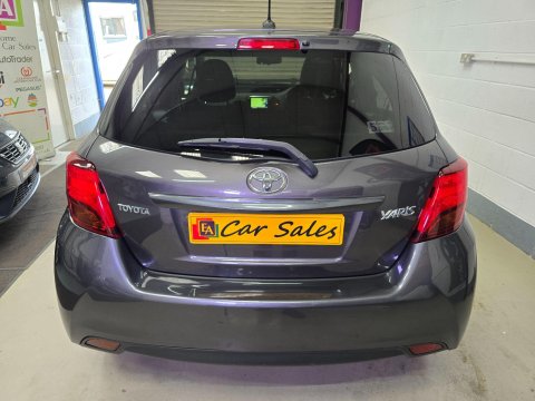 Toyota Yaris 1.33 Dual VVT-i Icon Euro 6 5dr 8