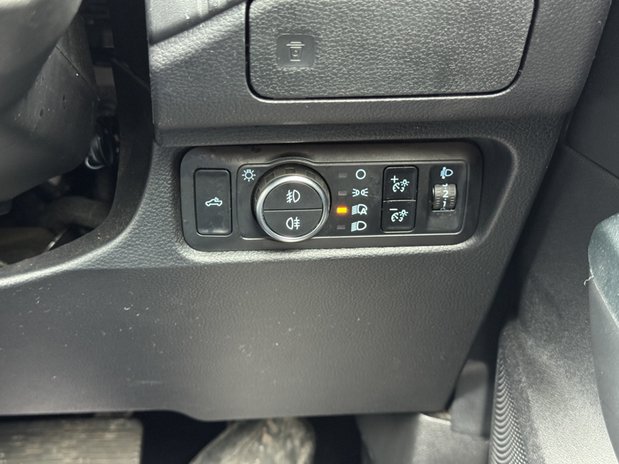 Ford Ranger Wildtrak | 2LT | AUTO | A/C | Tow Bar & Camera | Dbl Cab | EURO 6 | NO VAT 29