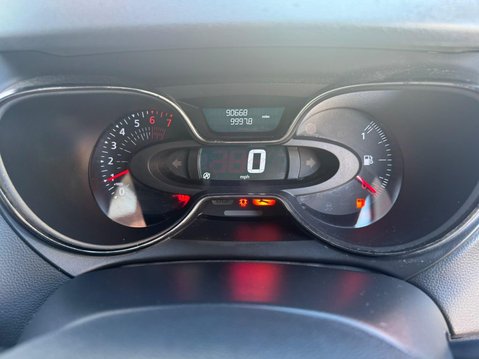 Renault Captur 0.9 TCe ENERGY Iconic Euro 6 (s/s) 5dr 33
