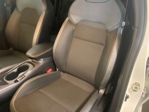 Nissan Juke 1.0 Juke N-Connecta DiG-T 5dr 36
