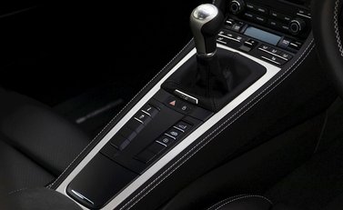 Porsche 718 Cayman GTS 4.0 16