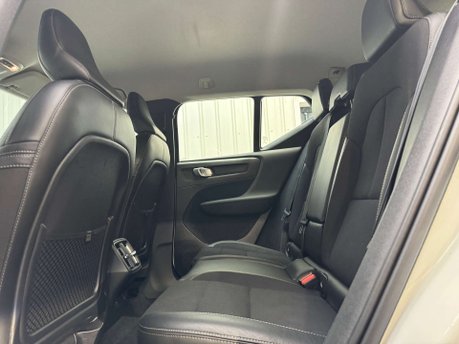 Volvo XC40 2.0 XC40 Momentum D3 5dr 68