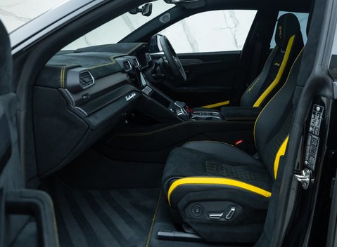 Lamborghini Urus PERFORMANTE 20