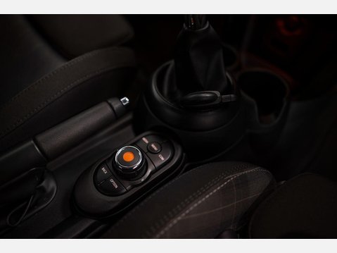 Mini Hatch 2.0 Cooper S Euro 6 (s/s) 3dr 25