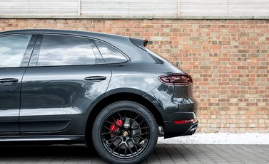 Porsche Macan GTS 23