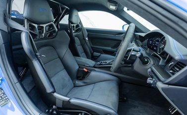 Porsche 911 GT3 (992) 11