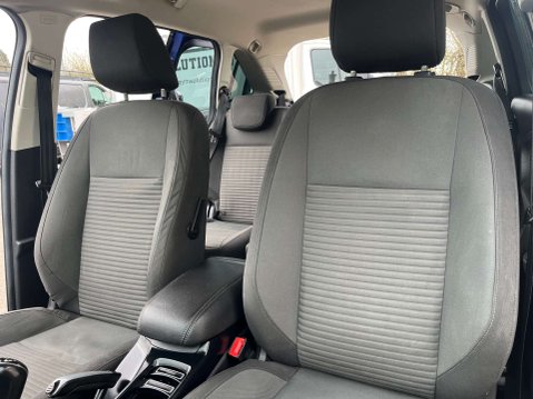Ford C-Max 1.5 Grand C-Max Titanium TDCi 5dr 41