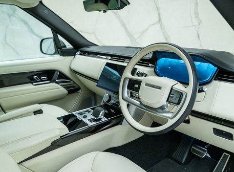 Land Rover Range Rover P400 AUTOBIOGRAPHY 13