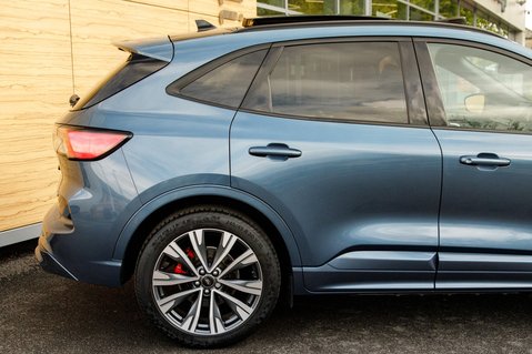 Ford Kuga ST-LINE X EDITION 7