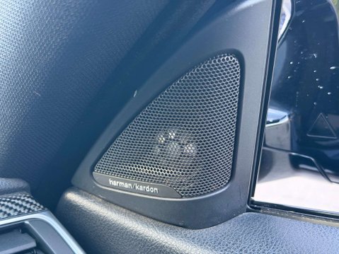 BMW M4 3.0 M4 Competition Edition Package Semi-Auto 2dr 32