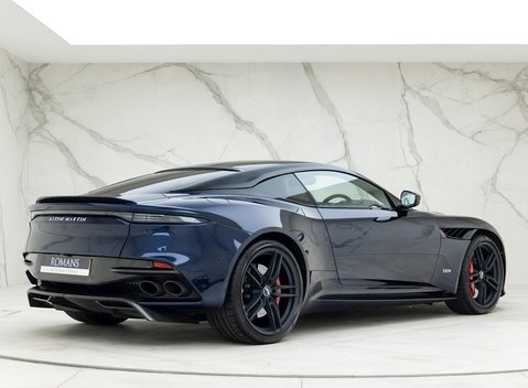 Aston Martin DBS Superleggera 7