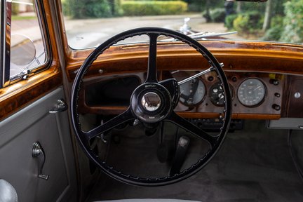 Bentley R Type Standard Steel Saloon 15