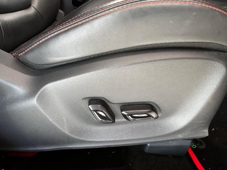 MG ZS EXCLUSIVE T-GDI 13