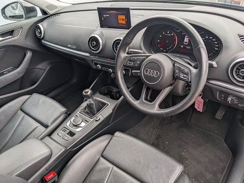 Audi A3 SPORTBACK TFSI SPORT 12