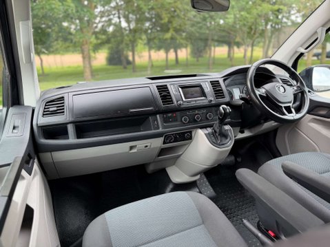 Volkswagen Transporter 2.0 Transporter T32 TDI BlueMotion Technology Semi-Auto 30