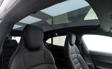 Porsche Taycan 4 Cross Turismo 11